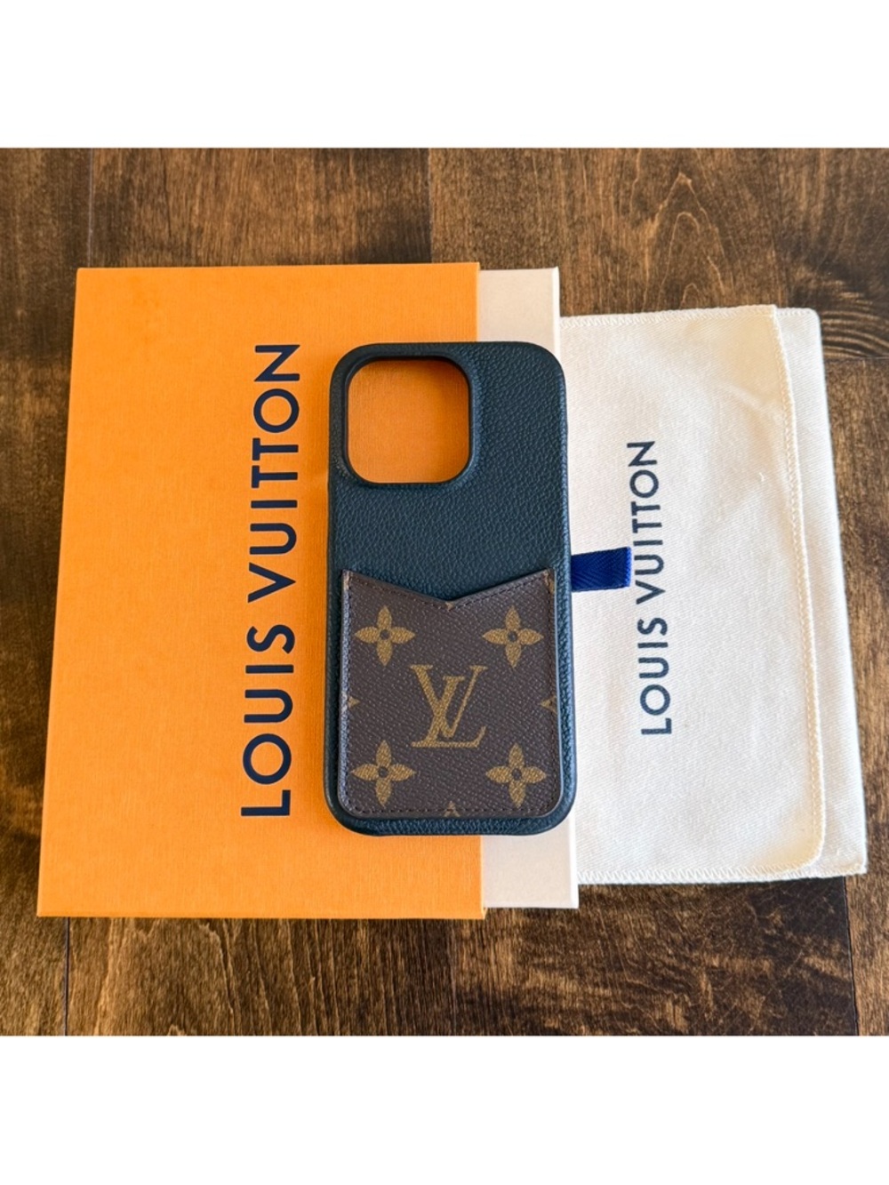 Louis Vuitton Bumper Pallas iPhone 14 Pro Case - Picture 5 of 6